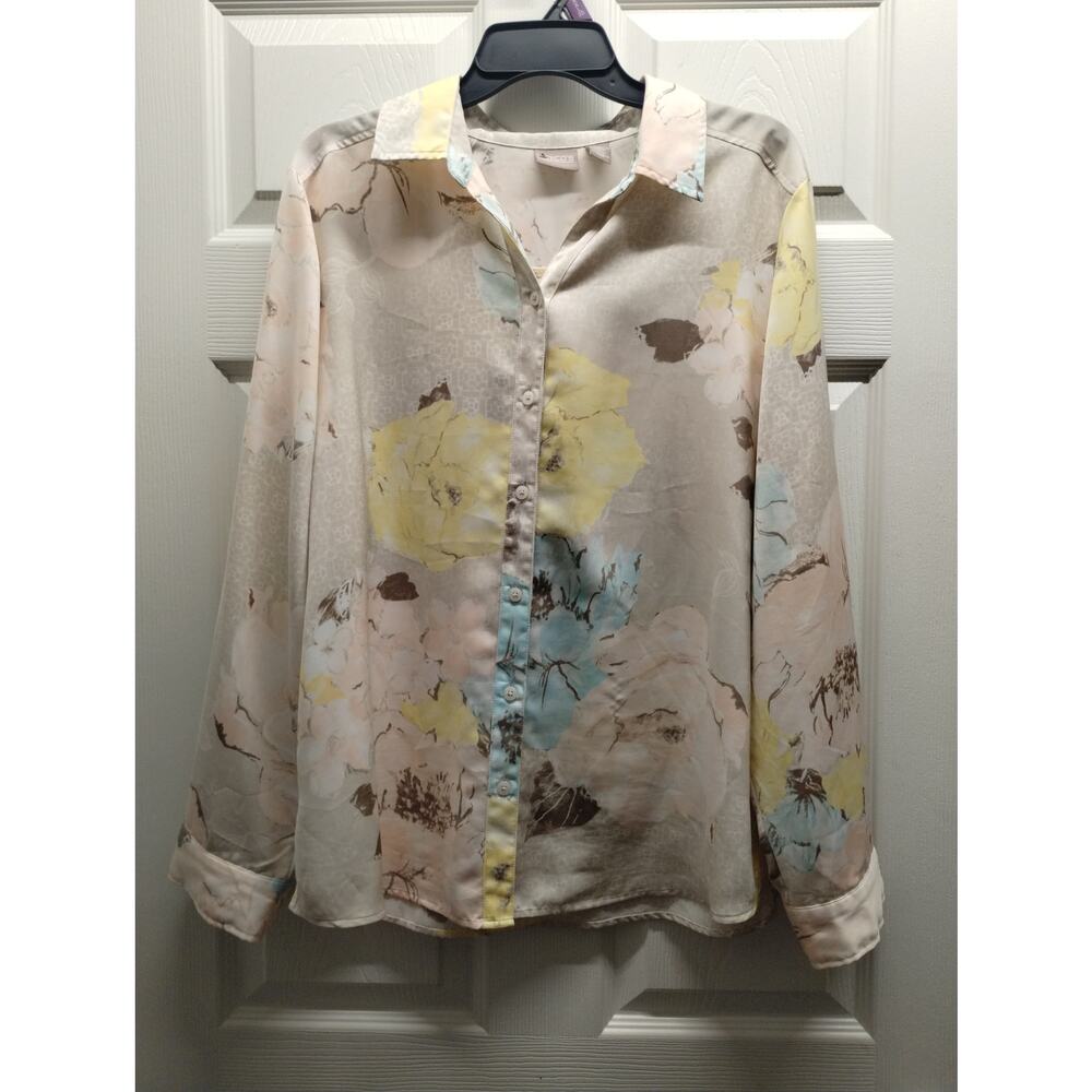 Chico's Size XL (3) Beige & Pastels Floral Long Sleeve Button Up Shirt
